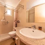 Otel Kalias 3*
