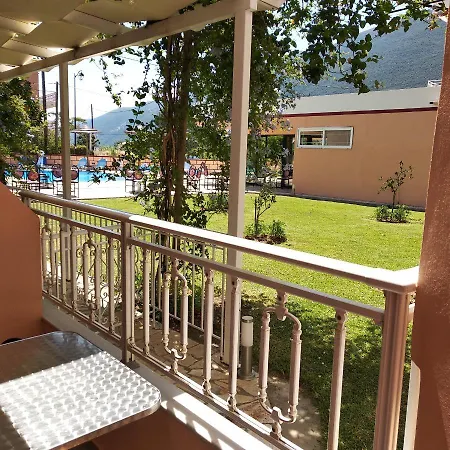 Kalias Hotel