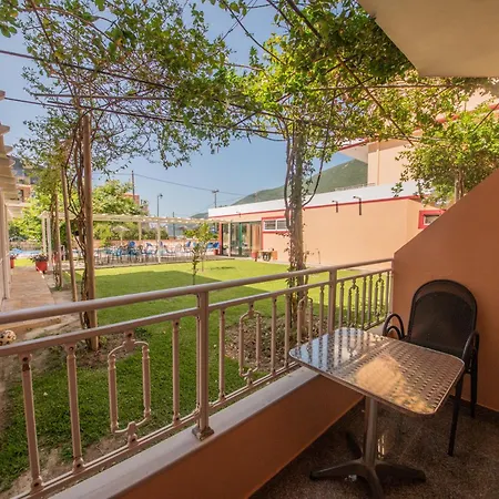 Kalias Отель 3*