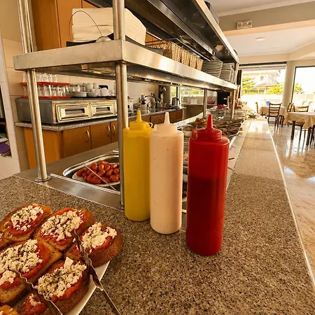 Hotel Kalias 3*