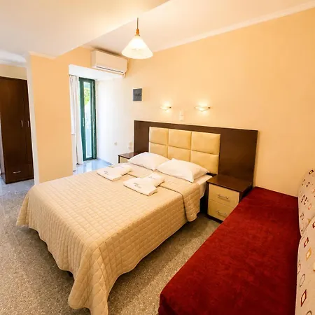 Kalias Hotel