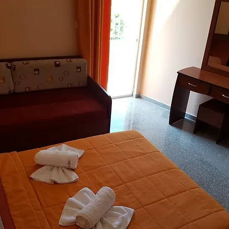 Отель Kalias 3*