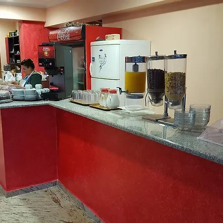 Kalias Ξενοδοχείο 3*