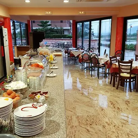 Kalias 3*