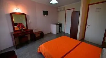 Otel Kalias