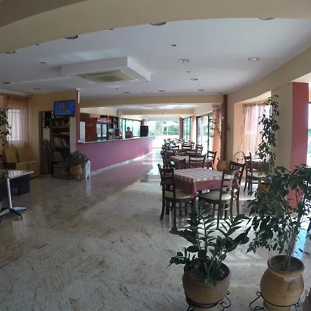 Kalias Hotel 3*