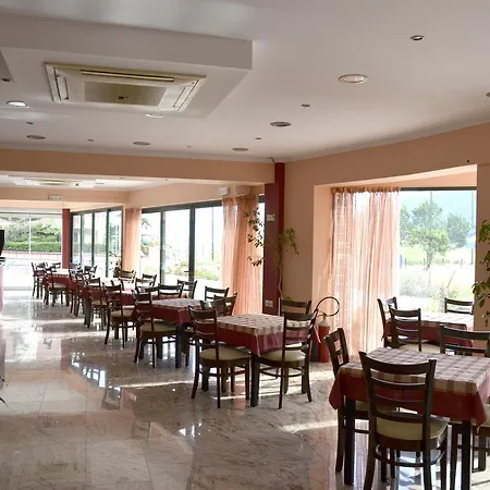 Kalias 3*